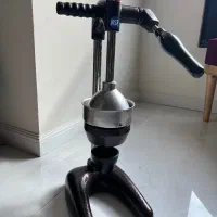 آب انار گیری