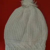 تعدادی کلاه بچه گانه