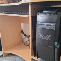 میزکامپیوتر کاملا سالم و چوب محکم|میز تحریر و کامپیوتر|اصفهان, شاه پسند|دیوار