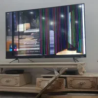 تلوزیون LED شکسته