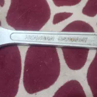 آچار آلمان قدیمی|کلکسیون اشیاء عتیقه|اصفهان, بهاران|دیوار