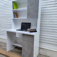 میز تحریر کتابخانه‌دار|میز تحریر و کامپیوتر|رشت, گلسار|دیوار