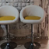 دو عدد صندلی چرخ دار سالم