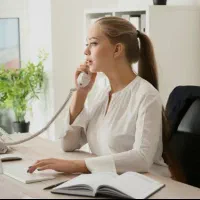 استخدام منشی خانم جهت همکاری