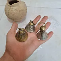 سه عدد مهر برنج و نقره با کوزه|کلکسیون اشیاء عتیقه|ساوه, |دیوار