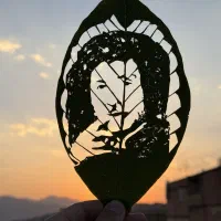 طراحی چهره روی برگ(هدیه ای خاص)