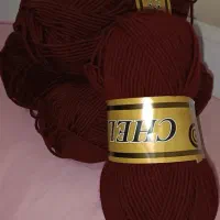 کاموا بافتنی زرشکی