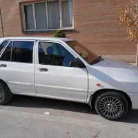 ماشین 111 سفید