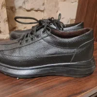 کتونی چرم سایز ۳۸/۳۹