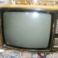 تلویزیون قدیمی عتیقه