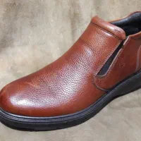 بوت تمام چرم گاوی فقط سایز 41 مانده دوجفت هست