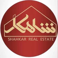 ۲۱۵ متر کلنگی - شمالی - با جواز ۵ طبقه -شهرارا