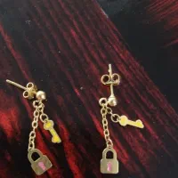 گمشده گوشواره طلا