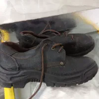 کفش کار|کیف، کفش، کمربند|اصفهان, بهارستان|دیوار