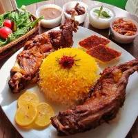 استخدام نیروی ساده/گارسون/سالنکار/ ایرانی و اتباع|استخدام خدمات فروشگاه و رستوران|تهران, ولنجک|دیوار