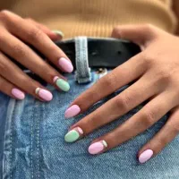 خدمات تخصصی ناخن در جزیره