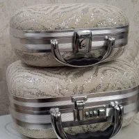 چمدون ارایشی