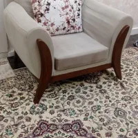 دوعدد مبل تک نفره باهم 5تومن سالم بهترین جنس
