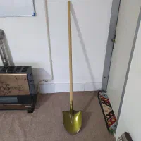 بیل شیر نشان استوک|مصالح و تجهیزات ساختمان|گلبهار, شهر جدید گلبهار|دیوار