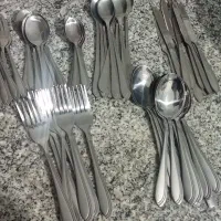 سرویس قاشق چنگال ومرغ خوری