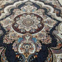 دو عدد فرش ۱۲ متری ، ۷۰۰ شانه نو نو