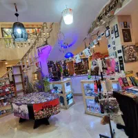 پوستر استیکر بکدراپ تابلو اکسسوری و کادوئی