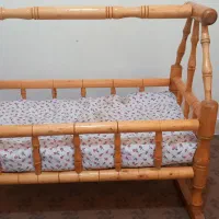 گهواره چوبی|تخت و صندلی بچه|قم, پردیسان|دیوار