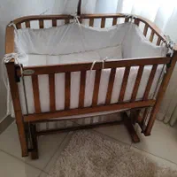 تخت کنار مادر تمام چوب