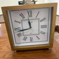 ساعت رومیزی