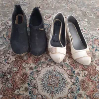 کفش وپیراهن تعدادی درحدیه بارپوشیدن