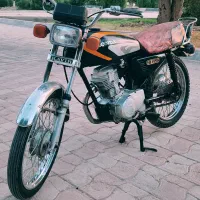 موتور 125 کویر پارکینگی