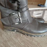 نیم چکمه قهوه‌ایه روشن چرم اصل شماره ۳۸درحده نو