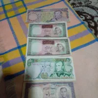 اسکناس شاهی و جمهوری