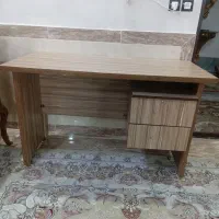 میز تحریر جنس خوب و تمیز