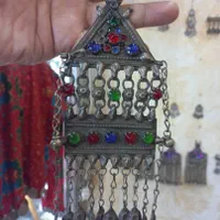 آویز قدیمی پایه