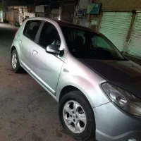 رنو ساندرو کم کار مدل۹۵ اتومات بدون رنگ فروش فوری