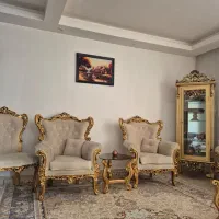 مبل سلطنتی و ویترین گنجه و آینه شمدون|مبلمان خانگی و میز عسلی|قائن, |دیوار