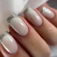 آموزش کاشت ناخن