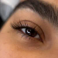 خدمات لیفت و لمینت مژه و ابرو|خدمات آرایشگری و زیبایی|اصفهان, بوستان آینه خانه|دیوار