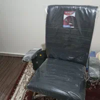 عدد صندلی کامپیوتر کاملاً سالم