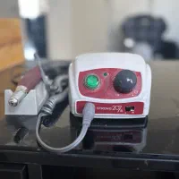 سوهان برقی استرانگ ۲۰۷ ، دستگاه یووی و فن تک‌موتور