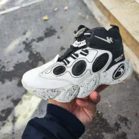 حراج پوتین و دخترونه و پسرانه و کتونی پیچی اسپرت|کیف، کفش، کمربند|الوند, |دیوار