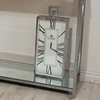 ساعت رومیزی ایستاده