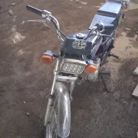 موتور مدل ۹۰تمیز و سالم