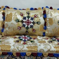 بالش و کناره