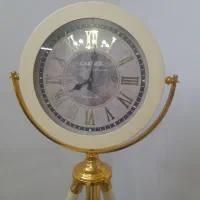 ساعت ایستاده