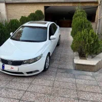 سراتو۹۷ بی رنگ