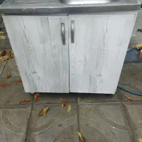 سینک ظرفشویی و کابینت