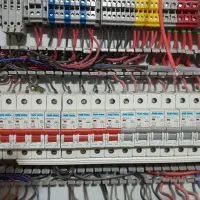 برقکار ساختمان برق صنعتی دوربین مدار بسته لاین نور|خدمات پیشه و مهارت|شیراز, معالی‌آباد|دیوار