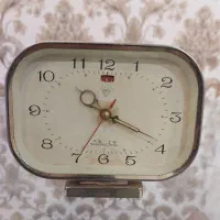 ساعت رومیزی قدیمی